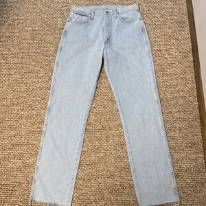 Wrangler light wash jeans mid rise